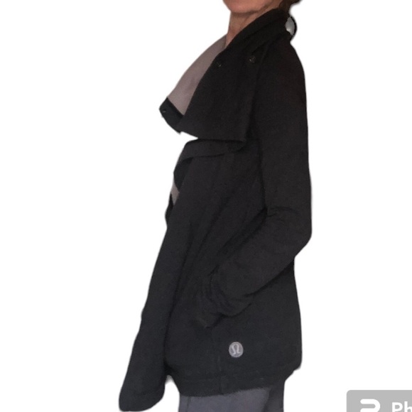 Lululemon Athletica  Savasana Gray Wrap size 6 - Picture 2 of 12